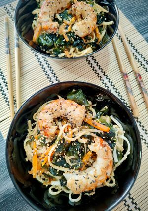 Foto principal de Udon Noodles con Gambón y Alga Wakame