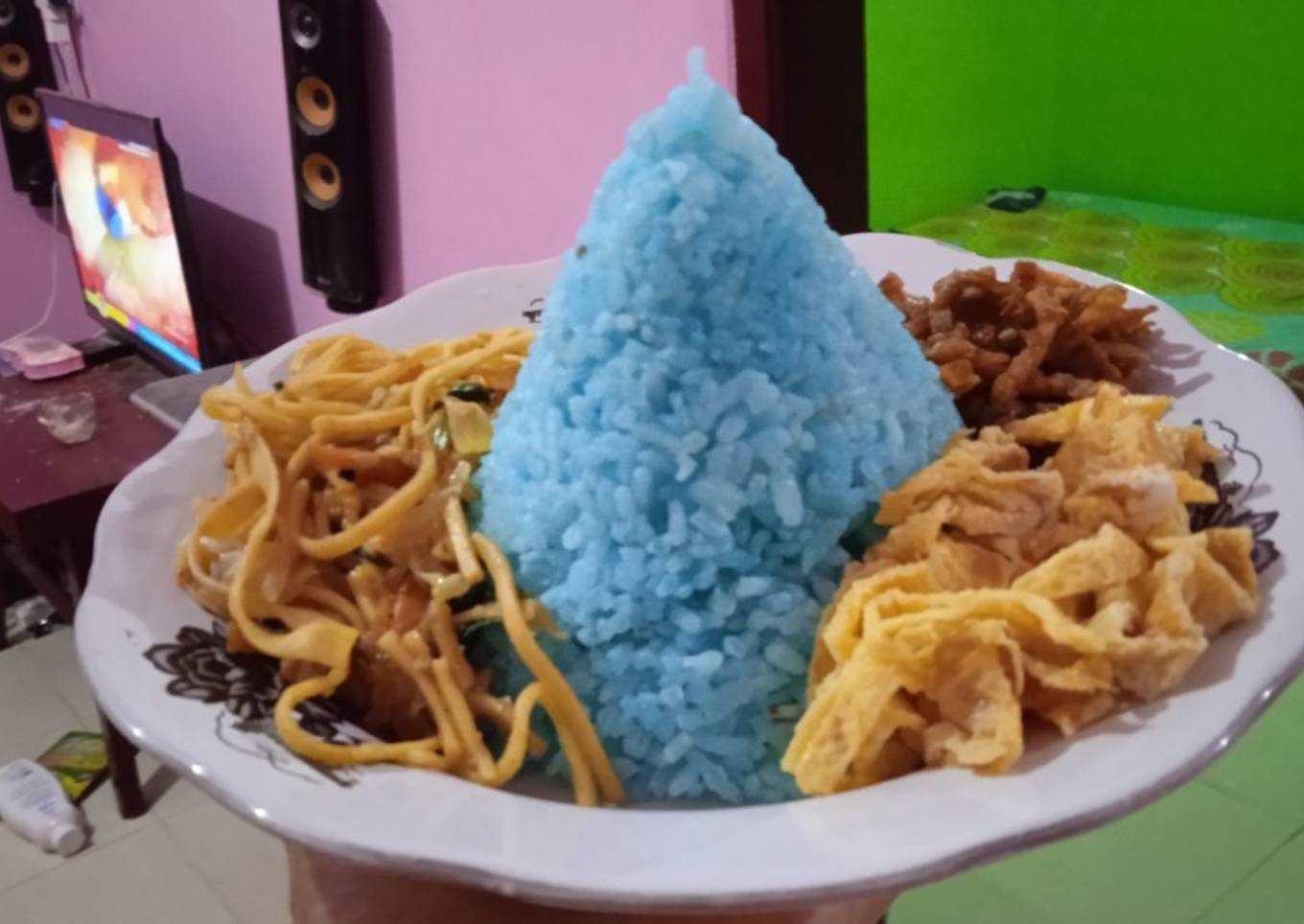 Nasi biru gurih