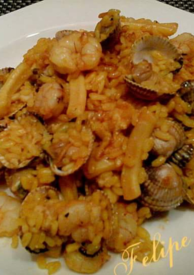 Una foto de Arroz de mar y berberechos