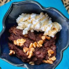 A picture of Teff Porridge with Dates and Honey.
