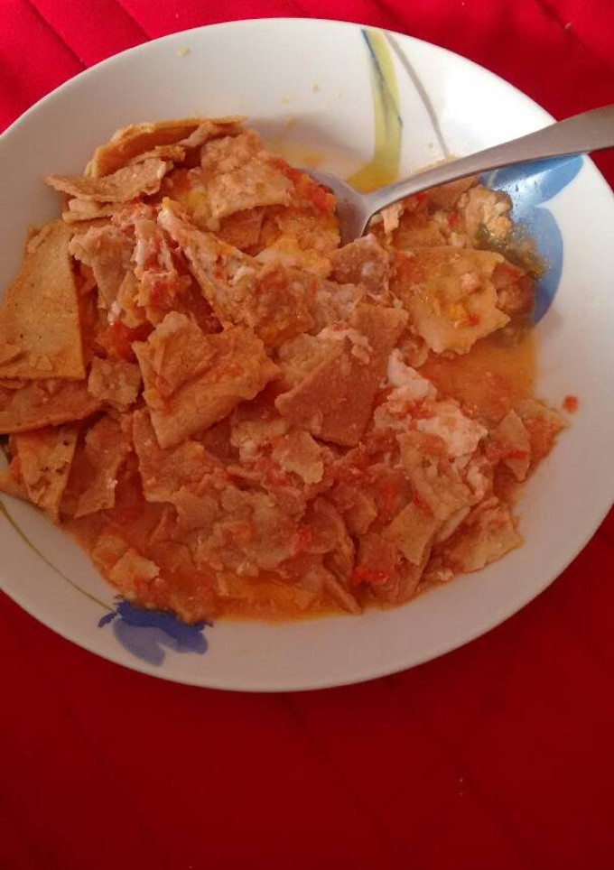 Una foto de Chilaquiles rojos. ॐ