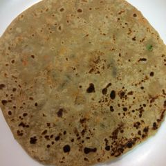 A picture of Raw banana carrot paratha.