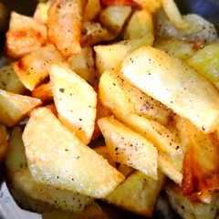 A picture of Fried potato.