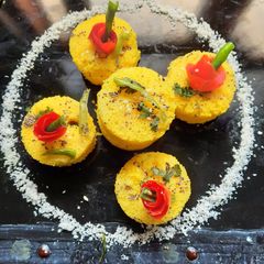A picture of Bread Dhokla Disc.