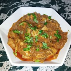 A picture of Arabic Chicken Curry.