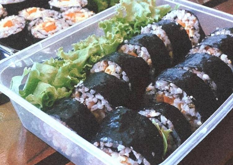 Langkah Mudah untuk mengolah Recook x EatingClean = Sushi Nasi Merah 🥳 yang Enak