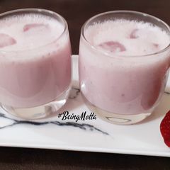 A picture of Strawberry Milkshake.