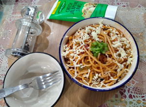 A picture of Indian style tomato Spaghetti.