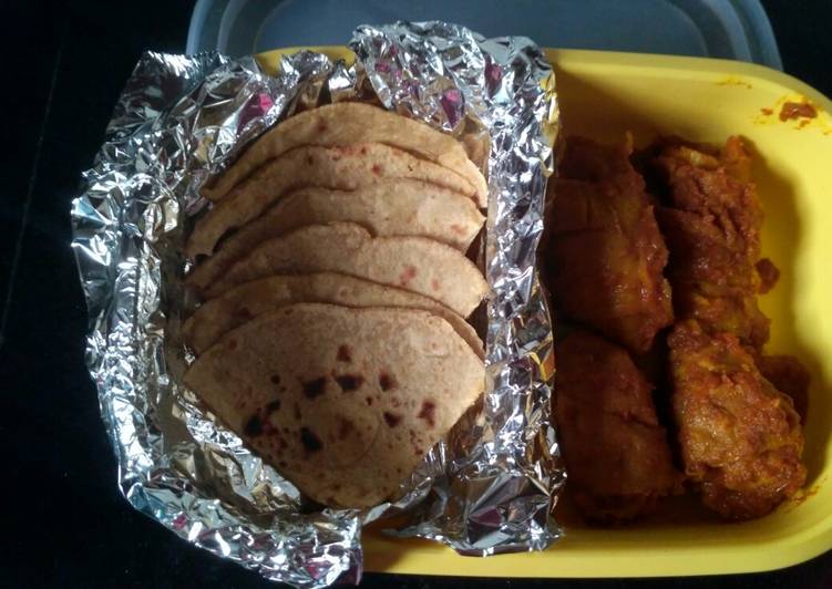 Simple Way to Prepare Perfect Soya Chaap with roti