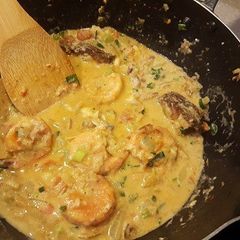 A picture of Shrimp & fish coconut curry.