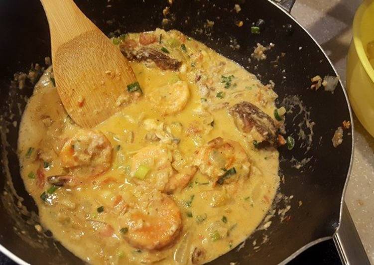 Recipe of Perfect Shrimp &amp; fish coconut curry
