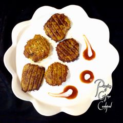 A picture of Kuku bademjoon.