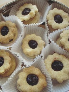 Házi szilvalekváros linzer virág recept fotója