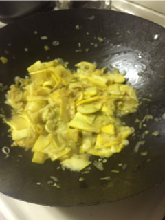 A picture of Alkaline - Scrambled yellow squash.