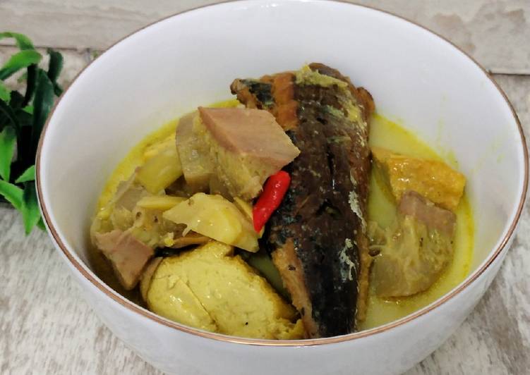 Lodeh nangka muda+ikan asap