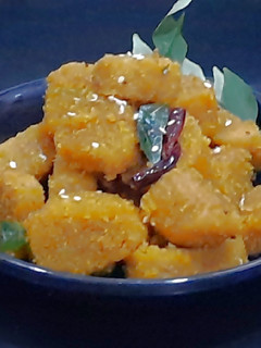 દૂધીના મુઠીયા(Dudhi Muthiya Recipe in Gujarati) રેસીપી મુખ્ય ફોટો
