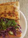 વેજી સામીસ પીનટ બટર સટાય સોસ (Veggie Sammies with Peanut butter Satay Sauce Recipe In Gujarati)