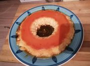 Una foto de flan de vainilla