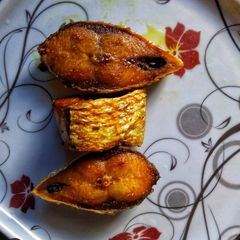 Ilish maach bhaja (Hilsa fish fry) A picture of Ilish maach bhaja (Hilsa fish fry).
