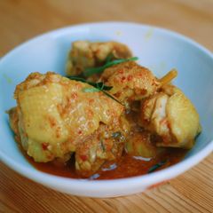 A picture of Chicken Rendang (Malaysian Style).