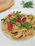Linguine with Garlic, Oil, and Summer Vegetables