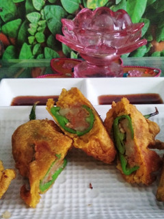 मिर्ची बड़ा (Mirchi bada recipe in Hindi) रेसिपी मुख्य फोटो