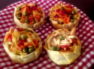 Una foto de Tartaletas rellenas de Pollo🍗 y con Verduras