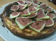 Una foto de tarta de higos