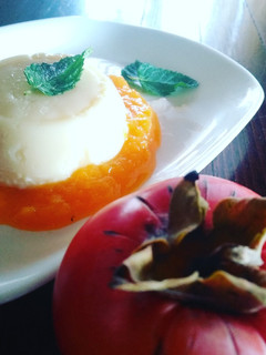 Foto di Budino con farina di riso e crema di cachi