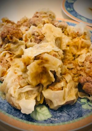 Una foto de Siómay pasta rellena, plato de cerdo Japonés SHUMAI🇨🇳🇺🇾🇯🇵焼売