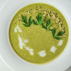 Zucchini soup A picture of Zucchini soup.