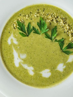 A picture of Zucchini soup.