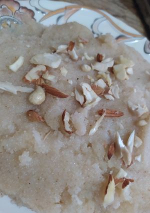 A picture of Soji halwa.
