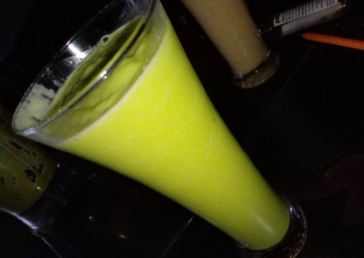 Recipe of Speedy Avocado ginger smoothie