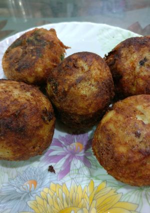 A picture of Coconut Honey stuffed Paneer Potato Pattice.