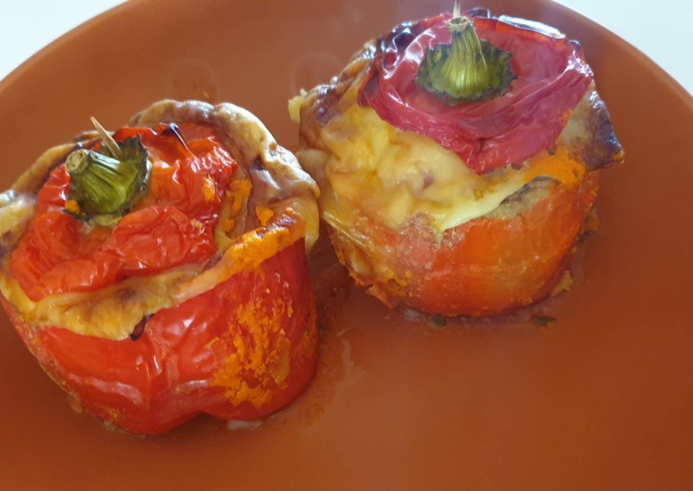 Pimientos rojos rellenos de carne molida 🍎
