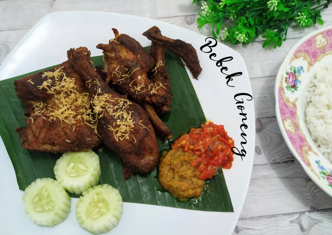 Bebek Ungkep Goreng Surabaya