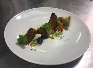 Foto di Giardino d’autunno (Tempeh in salsa teriyaky con verdure di stagione)