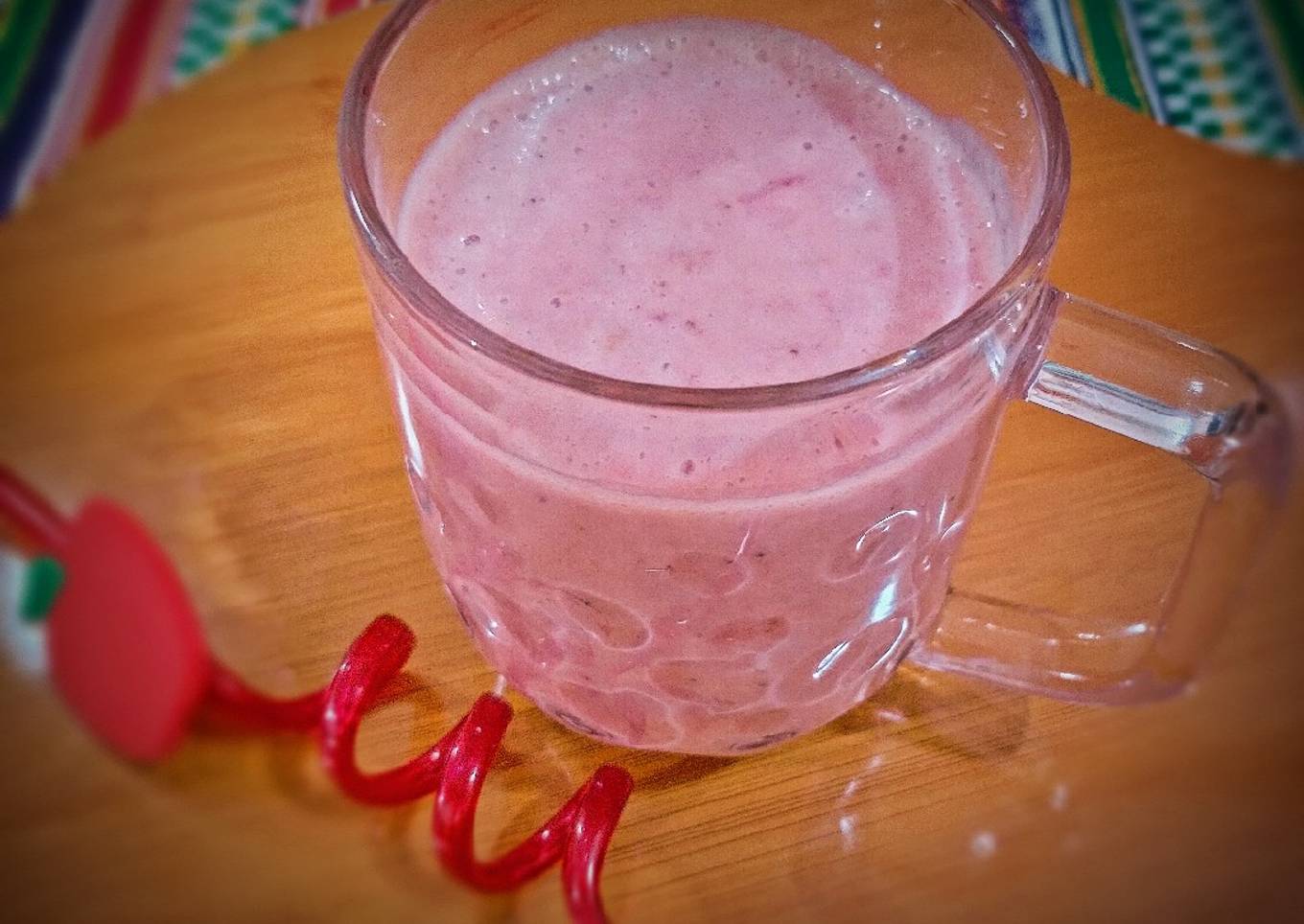 Banana & strawberry smoothie 🥤