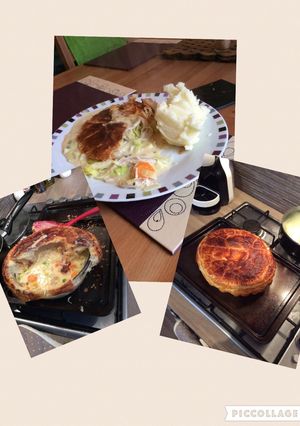 A picture of Chicken and Vegetable Pie.