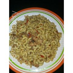 Simple macaroni A picture of Simple macaroni.