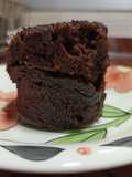 Torta de chocolate en taza