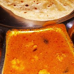 A picture of Prawns gravy.
