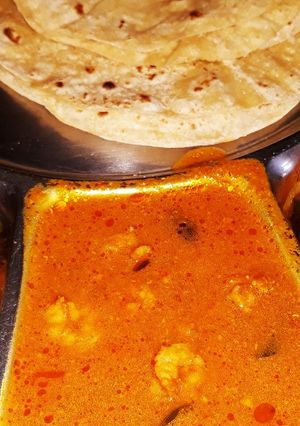 A picture of Prawns gravy.