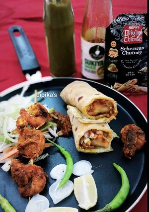 A picture of Tandoori prawn rolls.
