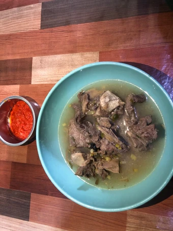 Cara Mudah Membikin Resep Sup Tulang Sapi Berkaldu yang  Bikin Ketagihan Anti Ribet, Lezat