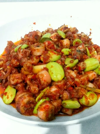 Easy Steps to Prepare Recipes Sambal cumi asin pete the  Makes Drooling Delicious.