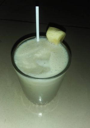 A picture of Banana and milk smoothies.
