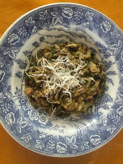 Una foto de Risotto de Zapallo Italiano, Acelgas, Pollo y Champiñones