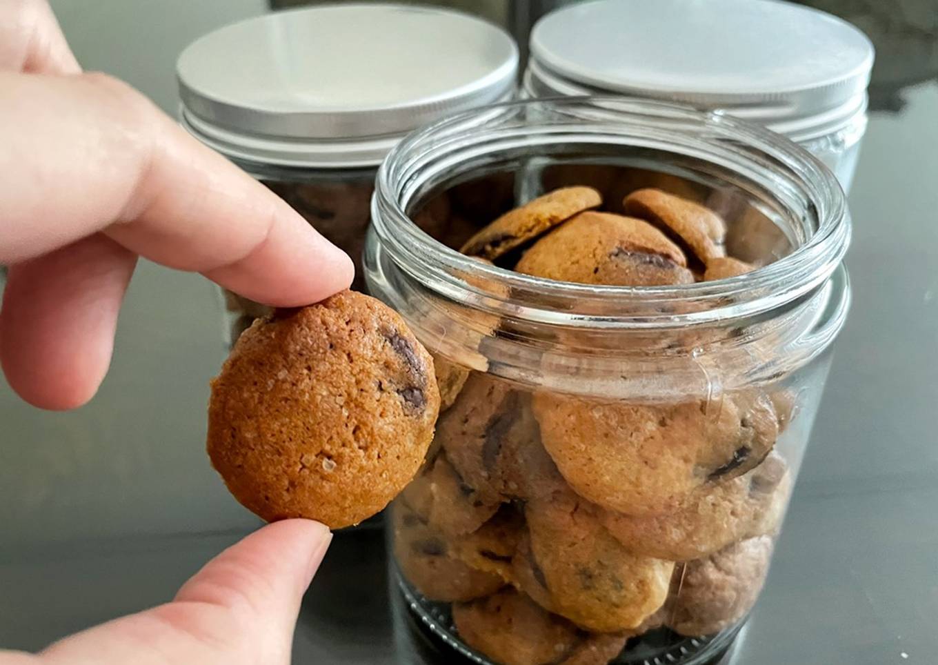 Crunchy Chocolate Chip Cookies - Famous Amos Style